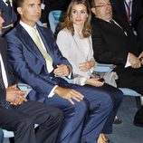 Los Príncipes de Asturias presiden el XXV Encuentro de las Telecomunicaciones