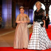 Las princesas Cristina e Irene de Holanda en la cena previa a la abdicación de la Reina Beatriz de Holanda