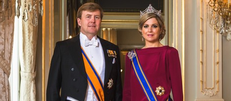 Primer retrato oficial de los Reyes Guillermo Alejandro y Máxima de Holanda