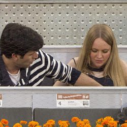 Carlos García acaricia la barriga de embarazada de Esmeralda Moya en el Open Madrid 2013