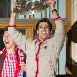 Javi Martínez celebra el título de la Bundesliga