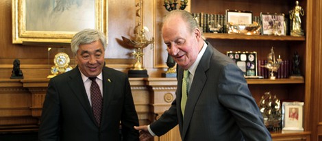 El Rey Juan Carlos recibe al Ministro de Asuntos Exteriores de Kazajstán Erlan Idrissov