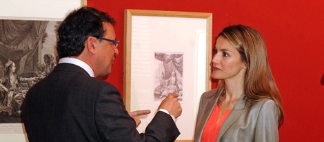 La Princesa Letizia durante su visita a una exposición en el Museo del Prado
