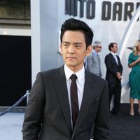 John Cho en el estreno en Los Angeles de 'Star Trek: En la oscuridad'