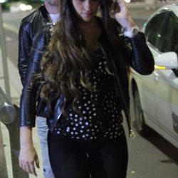 Leo Messi y Antonella Roccuzzo a la salida de un restaurante de Milán