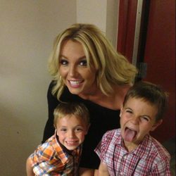 Britney Spears con sus hijos en Twitter