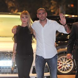 Víctor Valdés y Yolanda Cardona en la cena de celebración del título de Liga del Barça