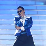 Psy cantando 'Gentleman' en la final de 'American Idol'