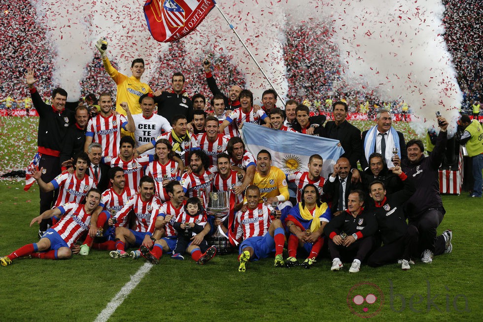 El Atlético de Madrid celebra el triunfo en la Copa del Rey 2013