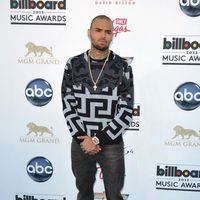 Chris Brown en la alfombra roja de los Billboard Music Awards 2013