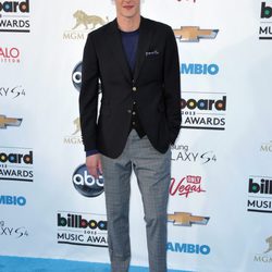 Gabriel Mann en la alfombra roja de los Billboard Music Awards 2013
