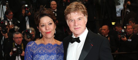 Robert Redford y Sibylle Szaggars en el estreno de 'All is Lost' en el Festival de Cannes 2013