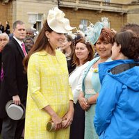 Kate Middleton luce embarazo en la Garden Party de Buckingham Palace 2013