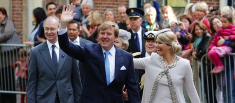 Guillermo Alejandro y Máxima de Holanda durante su visita a Groningen