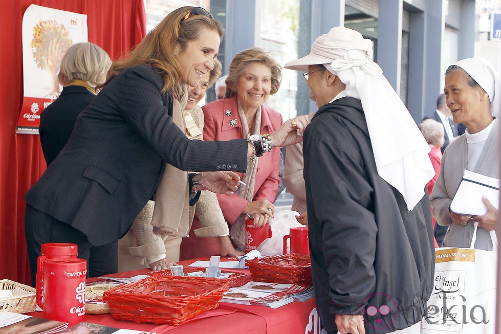 La Infanta Elena en el Día de la Caridad 2013