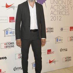 Roberto Enríquez en la alfombra roja de los Premios Unión de Actores 2012