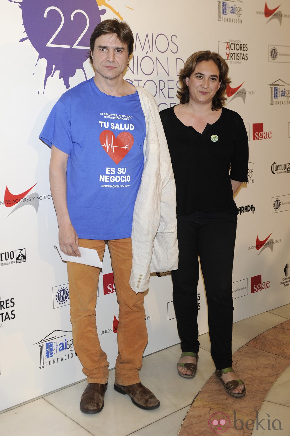Alberto San Juan y Ada Colau en la alfombra roja de los Premios Unión de Actores 2012