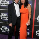 Randy Travis y Mary Beougher en los CMT Awards 2013