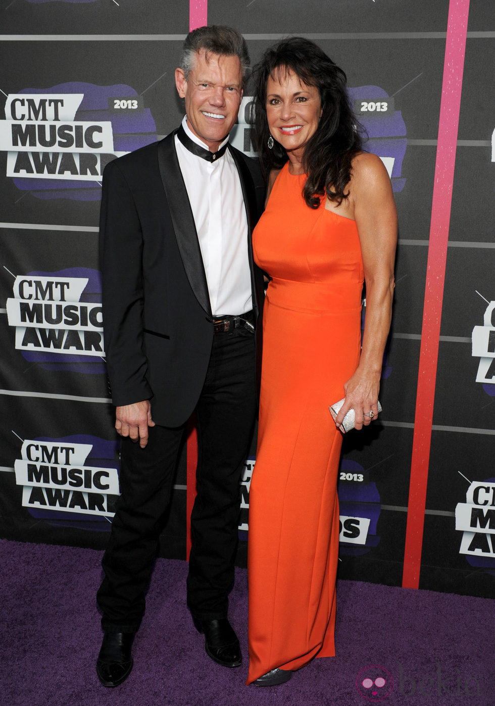 Randy Travis y Mary Beougher en los CMT Awards 2013