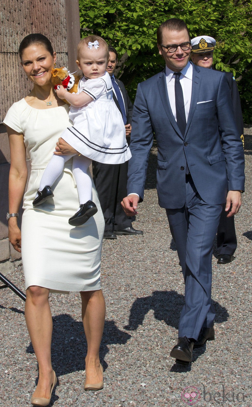 Victoria y Daniel de Suecia con la Princesa Estela en la apertura del Palacio Real