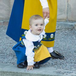 La Princesa Estela en las celebraciones del Día Nacional de Suecia 2013