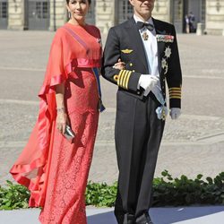 Los Príncipes Federico y Mary de Dinamara en la boda de Magdalena de Suecia y Chris O'Neill