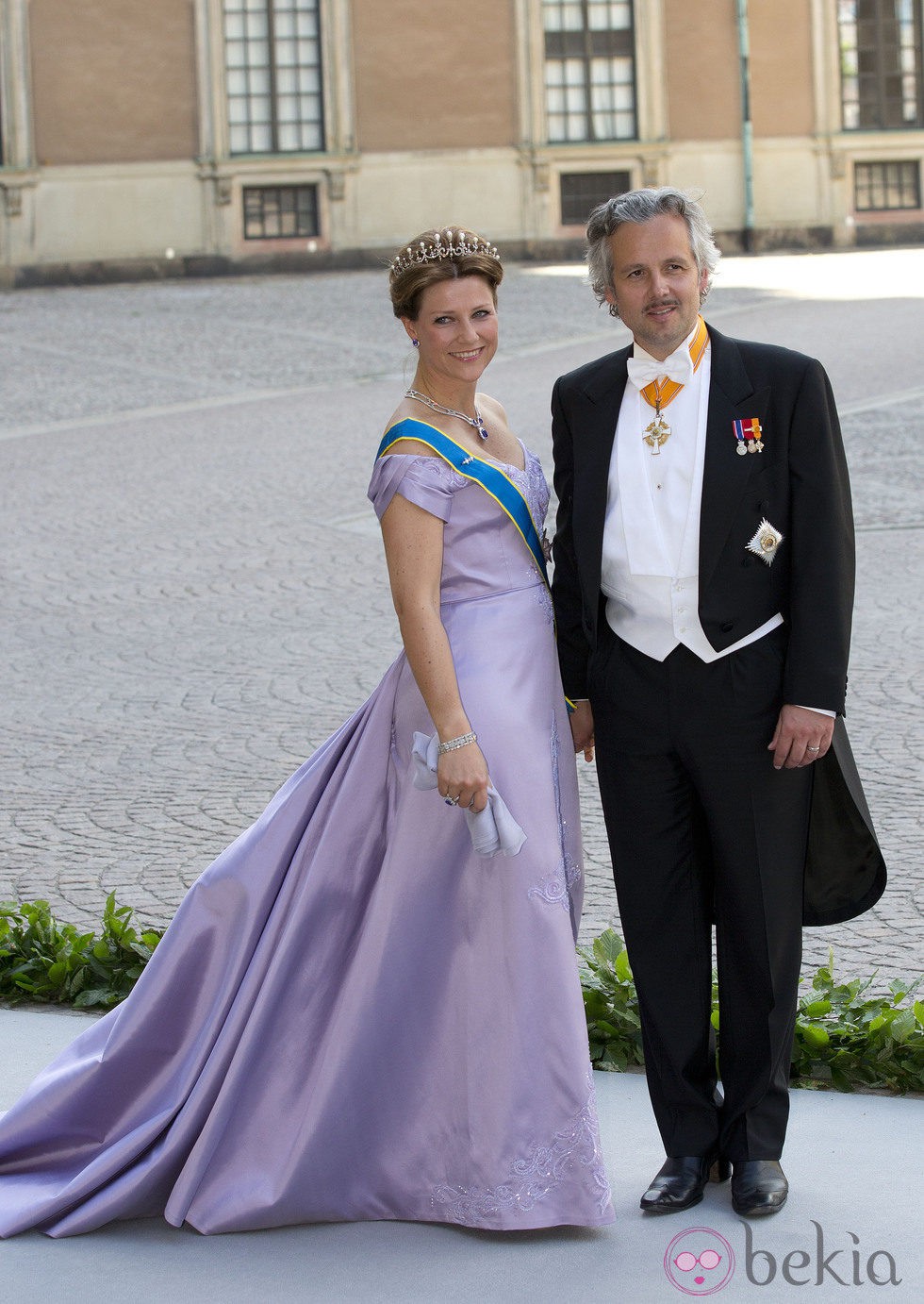 La Princesa Marta Luisa de Noruega y Ari Behn en la boda de Magdalena de Suecia y Chris O'Neill