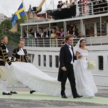 La Princesa Magdalena de Suecia y Chris O'Neill embarcando rumbo al Palacio de Drottninghom