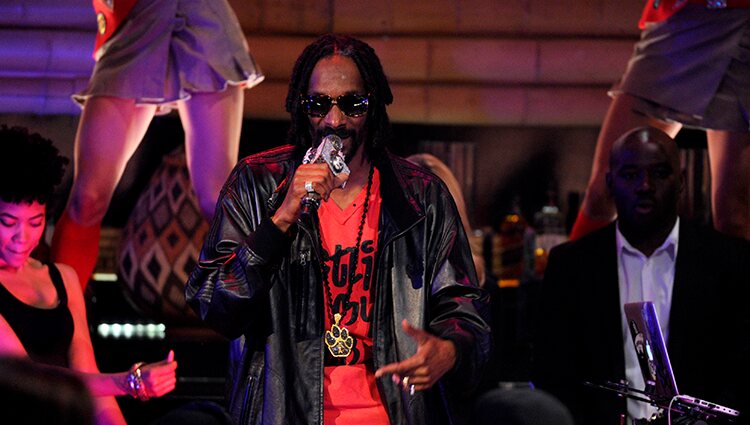 Snoop Dogg actuando en los Guys Choice Awards 2013