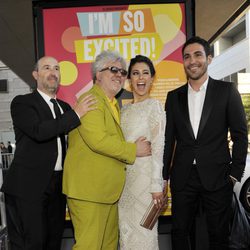Javier Cámara, Pedro Almodóvar, Blanca Suárez y Miguel Ángel Silvestre en el estreno de 'Los amantes pasajeros' en Los Angeles