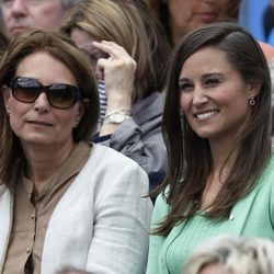 Carole y Pippa Middleton en un torneo de tenis en Londres