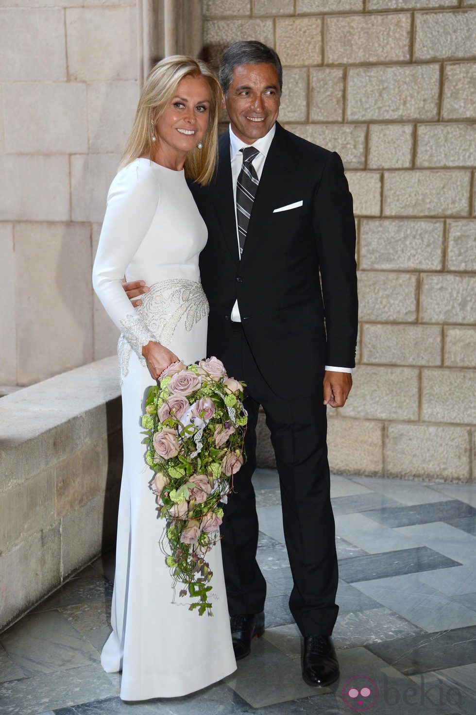 Rosa Clará y Josep Artigas tras casarse en el Ayuntamiento de Barcelona