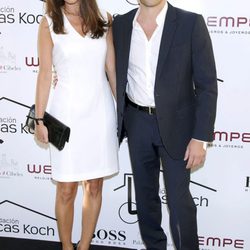 Cecilia Gómez y Jesús Carballo hacen público su noviazgo en la cena de la Fundación Koch