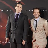 Henry Cavill, Zack Snyder y Russell Crowe en el estreno de 'El hombre de acero' en Madrid