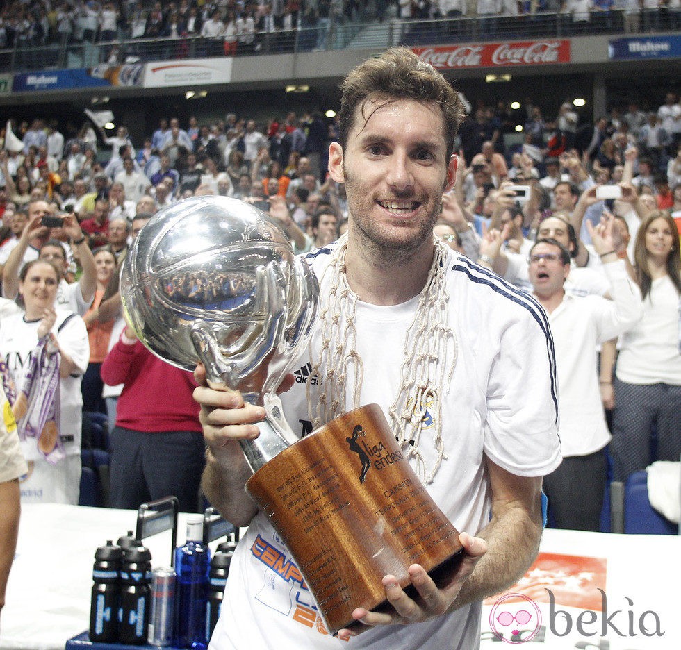 Rudy Fernández celebrando la victoria del Real Madrid en la Liga ACB 2013