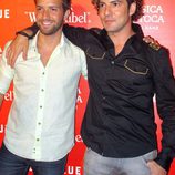 Pablo Alborán y David Bisbal en el concierto de Alejandro Sanz en Sevilla