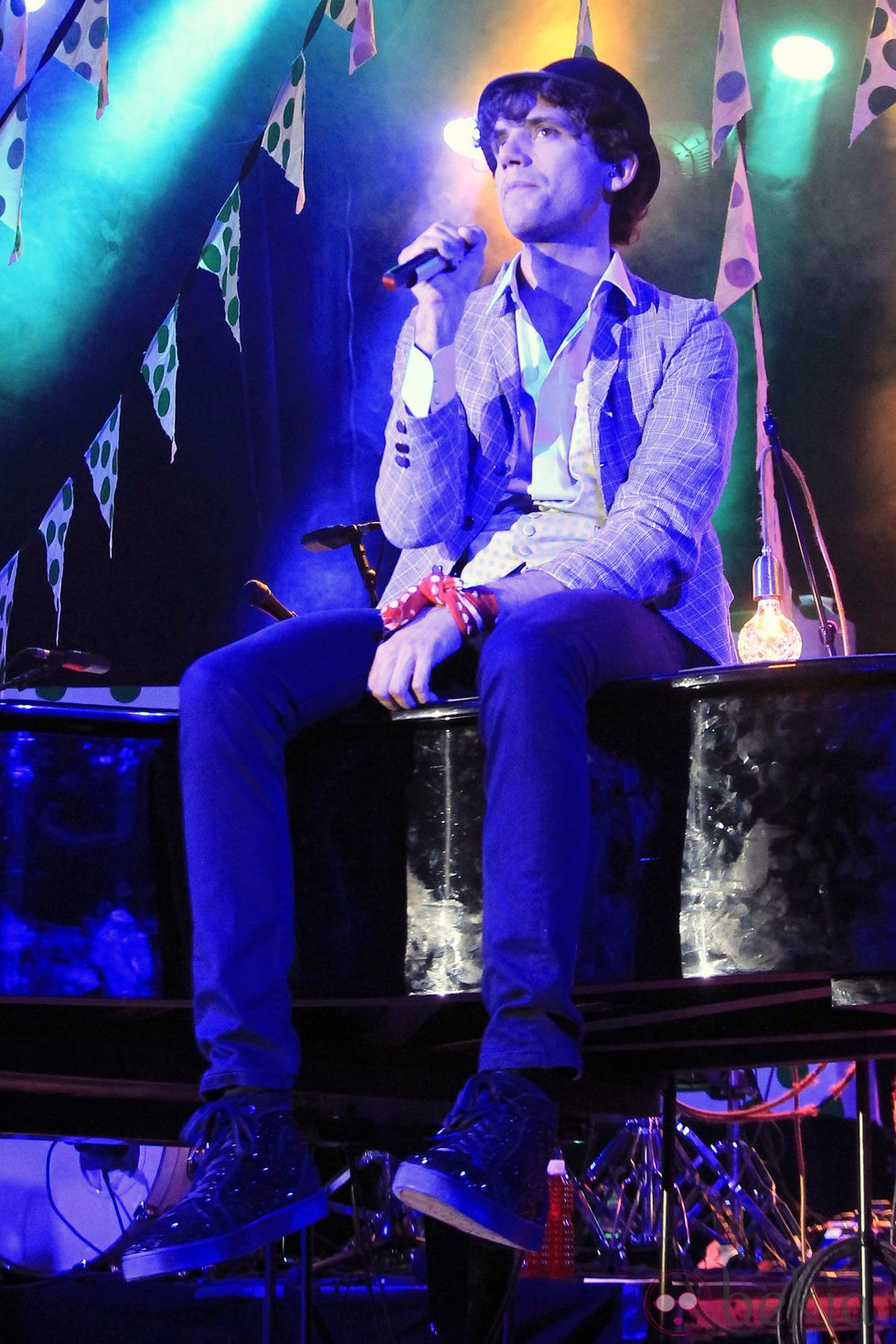 Mika durante un concierto ofrecido la Noche de San Juan en Madrid