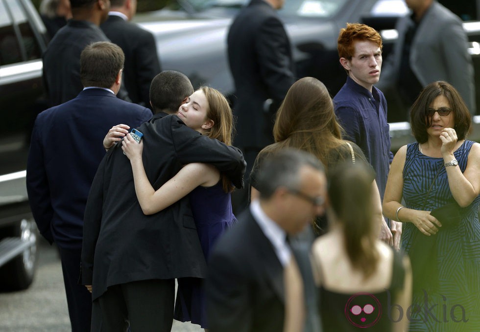 Familiares y amigos en el funeral de James Gandolfini en Nueva York