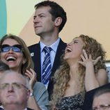 La madre de Gerard Piqué y Shakira ríen en el partido España-Italia de la Copa Confederaciones 2013
