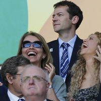 La madre de Gerard Piqué y Shakira ríen en el partido España-Italia de la Copa Confederaciones 2013