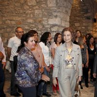 La Reina Sofía durante la visita a las zonas afectadas por inundaciones en Huesca