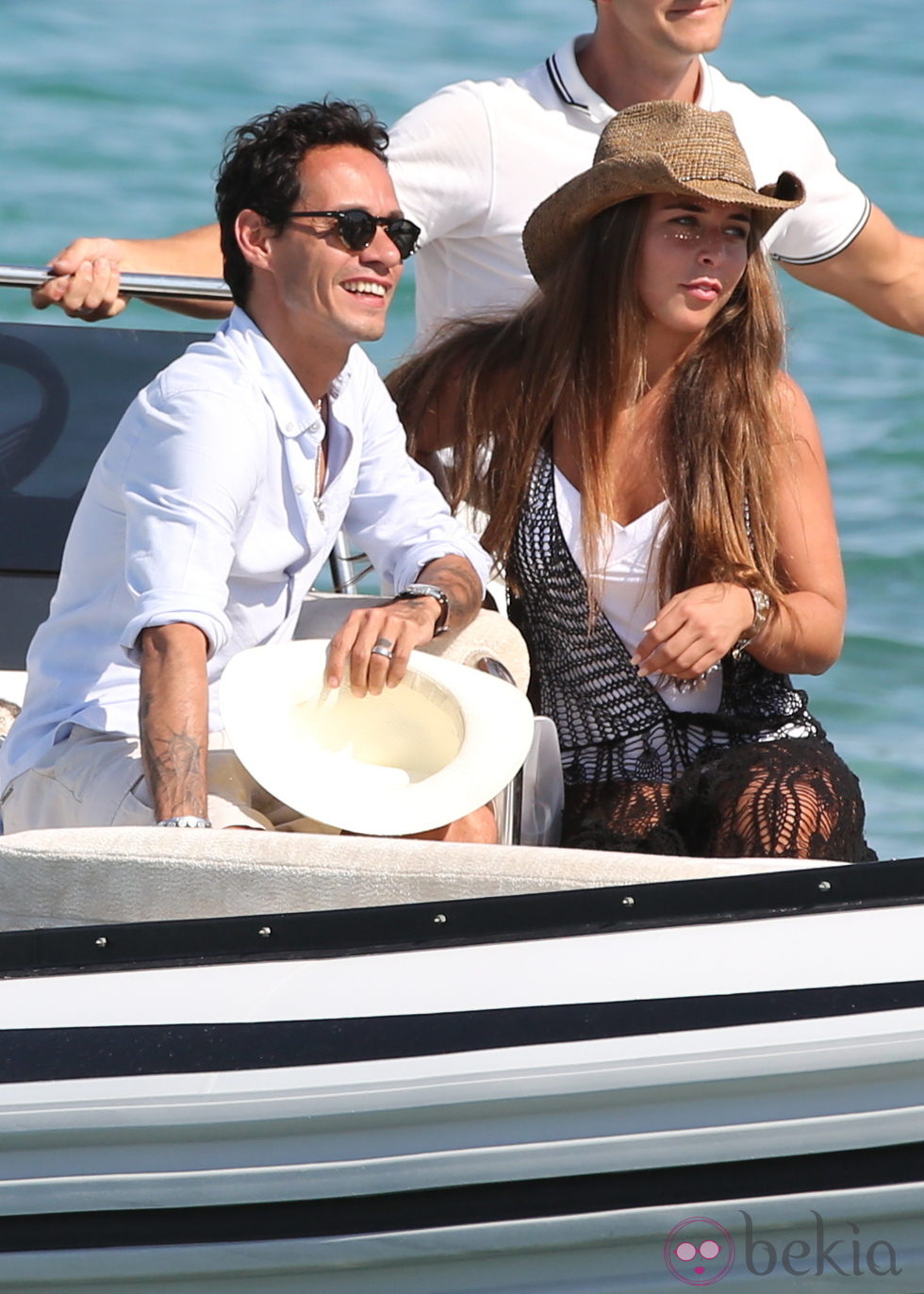 Marc Anthony y Chloe Green durante sus vacaciones en Saint Tropez