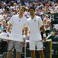 Andy Murray y Novak Djokovic disputan la final de Wimbledon 2013