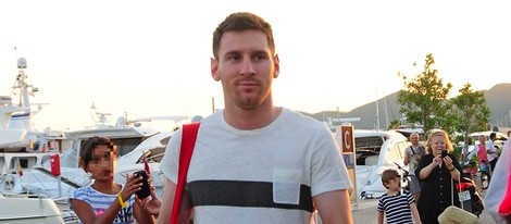 Leo Messi llega a Ibiza tras su tour benéfico por todo el mundo