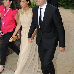 Andrés Iniesta y Anna Ortiz en la boda de Xavi Hernández y Nuria Cunillera