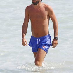 Andrea Pirlo disfruta de la playa durante sus vacaciones en Ibiza