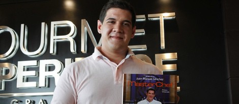 El ganador de 'MasterChef' Juan Manuel presenta su libro de recetas