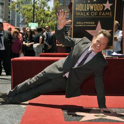 Bryan Cranston en la entrega de su estrella en el Paseo de la Fama de Hollywood