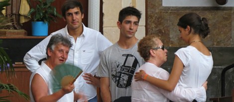 Los hijos y demás familiares de Concha García Campoy durante la misa funeral celebrada en Ibiza