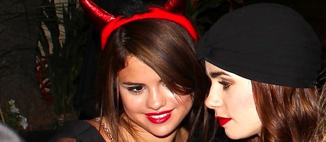 Selena Gomez disfrazada de diabla en la celebración de su 21 cumpleaños